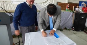 Balochi firma con la rural