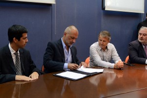 firma cesion tierras ypf1