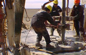 petroleros trabajando