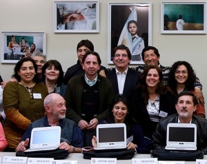 Basconcellos, primera de la izquierda