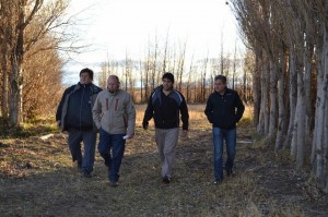 Menchi recorre escuela