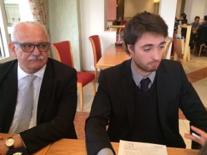 Britapaja denunciando